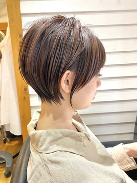 エス 天満扇町(esu) AH18 小顔ショート/横顔美人ショート/大人美人ショート