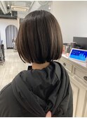 自然なまるみの黒髪切りっぱなしぱつっとボブナチュラルモード
