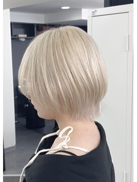 レブ 心斎橋(REV.) 前髪/アンブレラカラー/こなれミディ/イメチェン/ウェーブパーマ