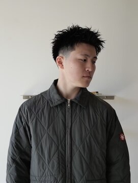 プールサイド(POOLSIDE) スパイキーショート/ピンパーマ/ローフェード/福岡/キドケント