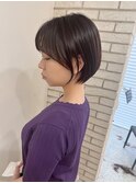まとまるショートスタイル　耳掛けショート
