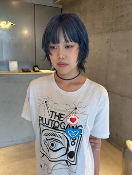 ニール(nier) レイヤーカット/顔まわりカット/ブリーチ/ダブルカラー/ブルー