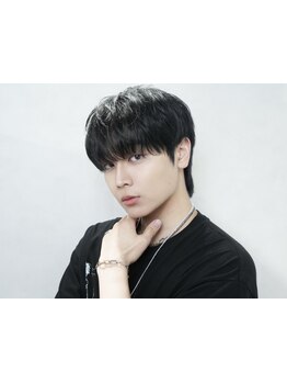 【トレンドを先取りするメンズパーマ】