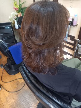 男&女のヘアーサロンF ローレイヤースタイル