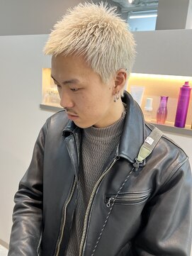 ベア(Bear) 金髪坊主/ベリーショート/坊主/短髪