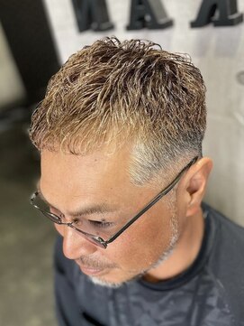 アラクラン(ALACRAN) アイロンパーマ×フェード