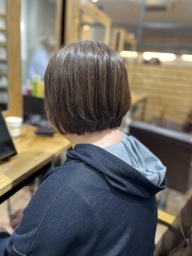 クーシ(kuusi) グラデーションボブ【高円寺/東高円寺/新高円寺】