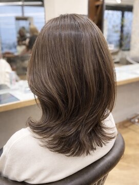 オアシスアヴェダ(OASIS AVEDA) 担当吉岡