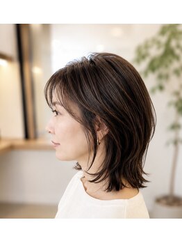 ホリデイズ HOLIDAYSの写真/丁寧なカウンセリングやこだわりのカット施術で、自宅でも再現しやすいスタイルを実現◎朝のセットも楽々!