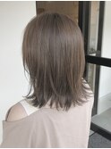 【簡単スタイリング】フェザーボブ×グレー系カラー