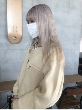 リリ(Riri) ホワイトブロンド