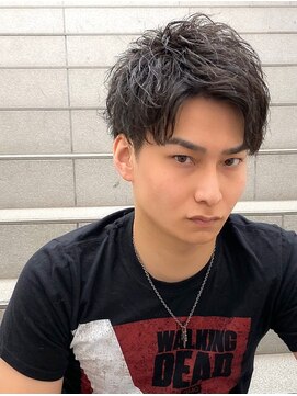 クオンヒール 淀屋橋店(QUON HEAL) スペインカール/スパイキーショート/フェザーパーマ/フェード