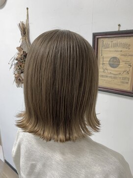 ヘアーデザインサロン スワッグ(Hair design salon SWAG) ベージュ