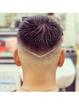 ステータス(STATUS) スキンフェード+ライン