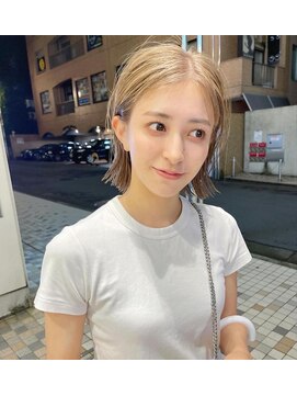 スニュウ(snuw) ハイトーンボブ伏見/栄/ブリーチ/ミルクティベージュ