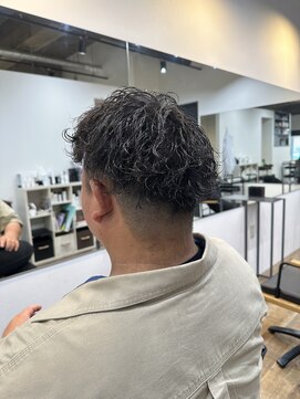 イリス(Iris) メンズ　波巻きパーマ