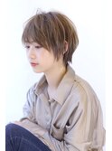 ローライトアッシュブラウン大人かわいい小顔ワンサイドショート