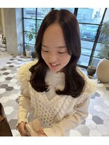 リベラル(liberal)&nbsp;くびれレイヤー韓国風巻き センターパート前髪なし【20代/30代】