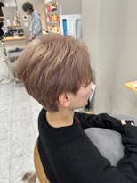 シカ 神戸三宮元町店(Cica)&nbsp;ベージュ　ハイトーン　ダブルカラー　ブリーチ　ケアブリーチ