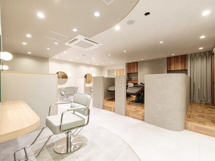 リボーンアルファ 船橋店(reborn α)の写真