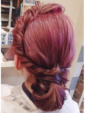 ランプヘアー(LAMP HAIR) ボリューム立体感アップセット結婚式 お呼ばれヘア二次会ドレス