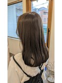 透明感の出るオリーブカラー