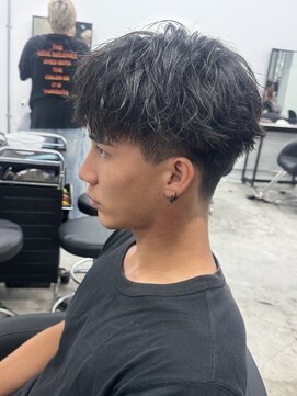 ピア ヤクイン(Pia Yakuin) ラフショート×ピンパーマ