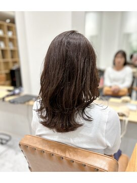 サム 横浜 大倉山(Sum) くびれ/くびれ外ハネ/外ハネ/ミディアム