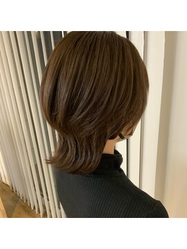 ウルフ　アッシュベージュ