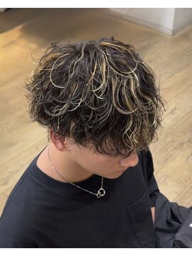 シルク バイ ルカ(SilQ by Luca) おしゃれ上級者！ハイライト×シャドウパーマ