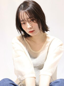 ロロネー 天満(Lolonois) 【Lolonois天満】外ハネくびれボブ（釣本竜哉）