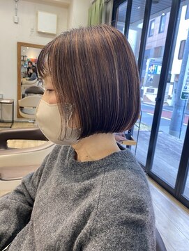 ローグ(Logue) 切りっぱなしボブ 白髪ぼかし