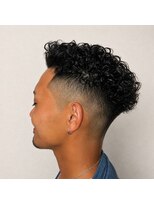 カスミ 霞(KASUMI)&nbsp;ハイフェードスパイラルパーマ　high fade spiral perm style