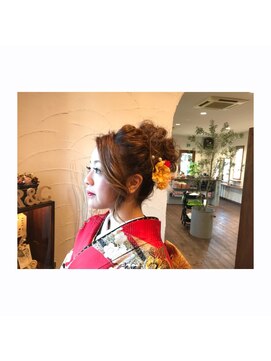 ル リール アンド コー(Le rire co) 成人式アップスタイル