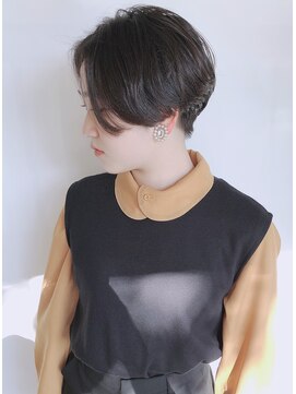 モリオフロムロンドン 原宿本店(morio from London) 【morio 原宿】黒髪　前髪なしのショートヘア