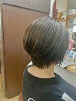 クネア(kunea)&nbsp;ハイライトグレージュ/くびれショート/大人ショートボブ