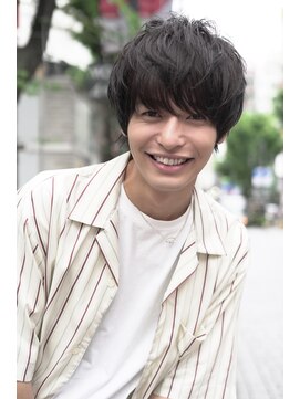 ジョエミバイアンアミ(joemi by Un ami) （joemi 新宿）黒髪メンズマッシュゆるウェーブマッシュ　近江