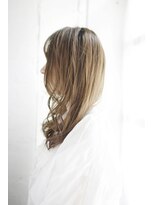 オティアプラスエヌ(OTTIA+n)&nbsp;20代30代40代　ウェットロングでひとひねり【松山】