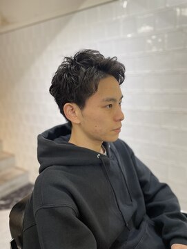 メリケンバーバーショップ フクオカ(MERICAN BARBERSHOP FUK) フェードパーマビジネスマンコンマヘアーフェザーかき上げ