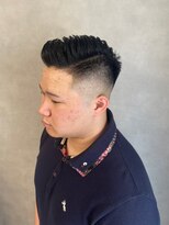 ソアー 新大阪(SOAR) ビジネスマスキンフェードカット七三サイドパートン【新大阪】