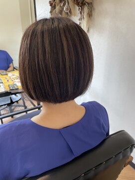フラクト(FLact) ミニボブ_大人ショート_アッシュブラウン