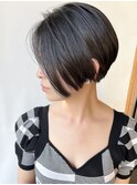 【morio原宿】黒髪ショートボブセンターパート刈り上げ