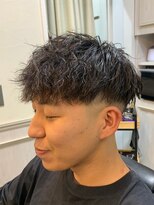 ミリオンバックス 神田店(Million Bucks)&nbsp;スパイキーショート/スペインカール<理容室>[メンズ/床屋/神田]