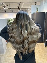 メリー オオサカ(Merly Osaka)&nbsp;艶感残して綺麗なバレイヤージュを！