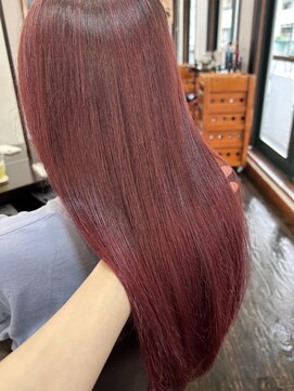 ラリュエル 江曽島店(La Ruelle.) チェリーレッド