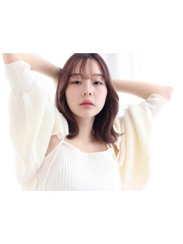 【23時まで☆新宿駅1分】話題の縮毛矯正・酸熱TR導入!酸熱TRで髪内部から改善し自然なストレートに