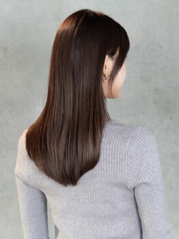 オーブ ヘアー アーチ 赤羽店(AUBE HAIR arch by EEM)の写真/クセを伸ばすだけじゃない縮毛テクニック。360度綺麗で自然なフォルム。