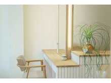 ユルム 深谷稲荷の雰囲気(サロンの滞在を癒し時間に変える上質空間)