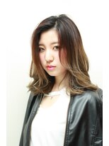 トコノバ(toconova)&nbsp;かき上げ＋ラフカールでナチュラルに。ラフなのにセクシー。