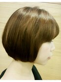 大人のショートボブ